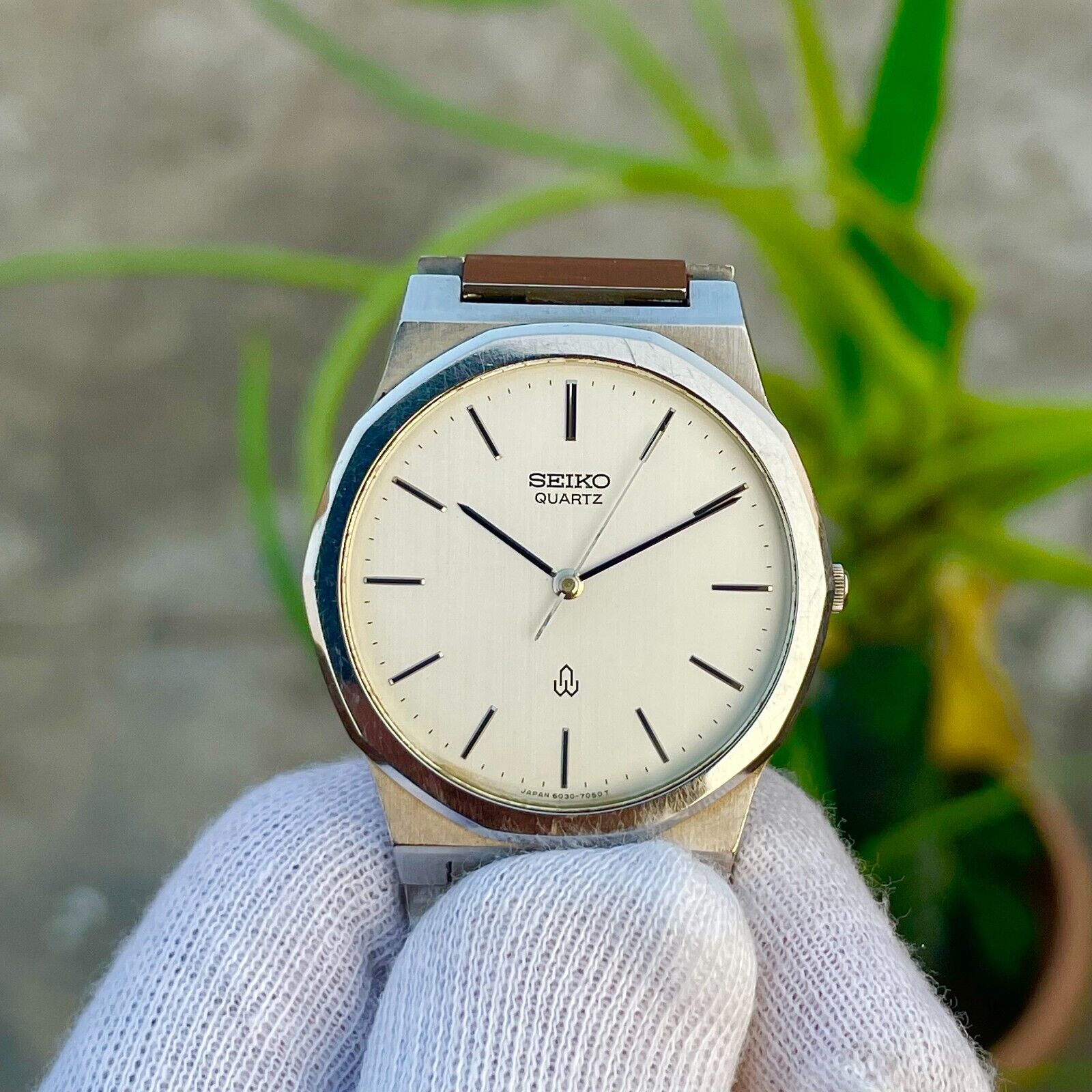 Vintage Seiko Royal Oak Quartz Men's Watch 6030-7060