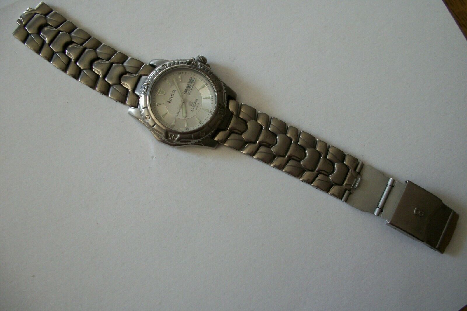 BULOVA TITANIUM 100m メンズ　腕時計 BULOVA TITANIUM MILLENNIA MAN'S QUARTZ WRISTWATCH