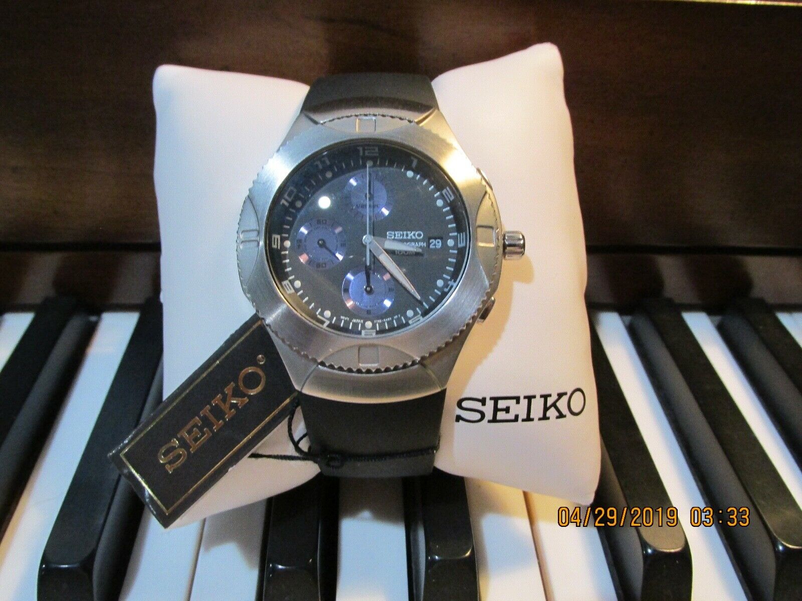 Seiko Watch 100M Quartz 7T92 OAXO Chronograph WatchCharts