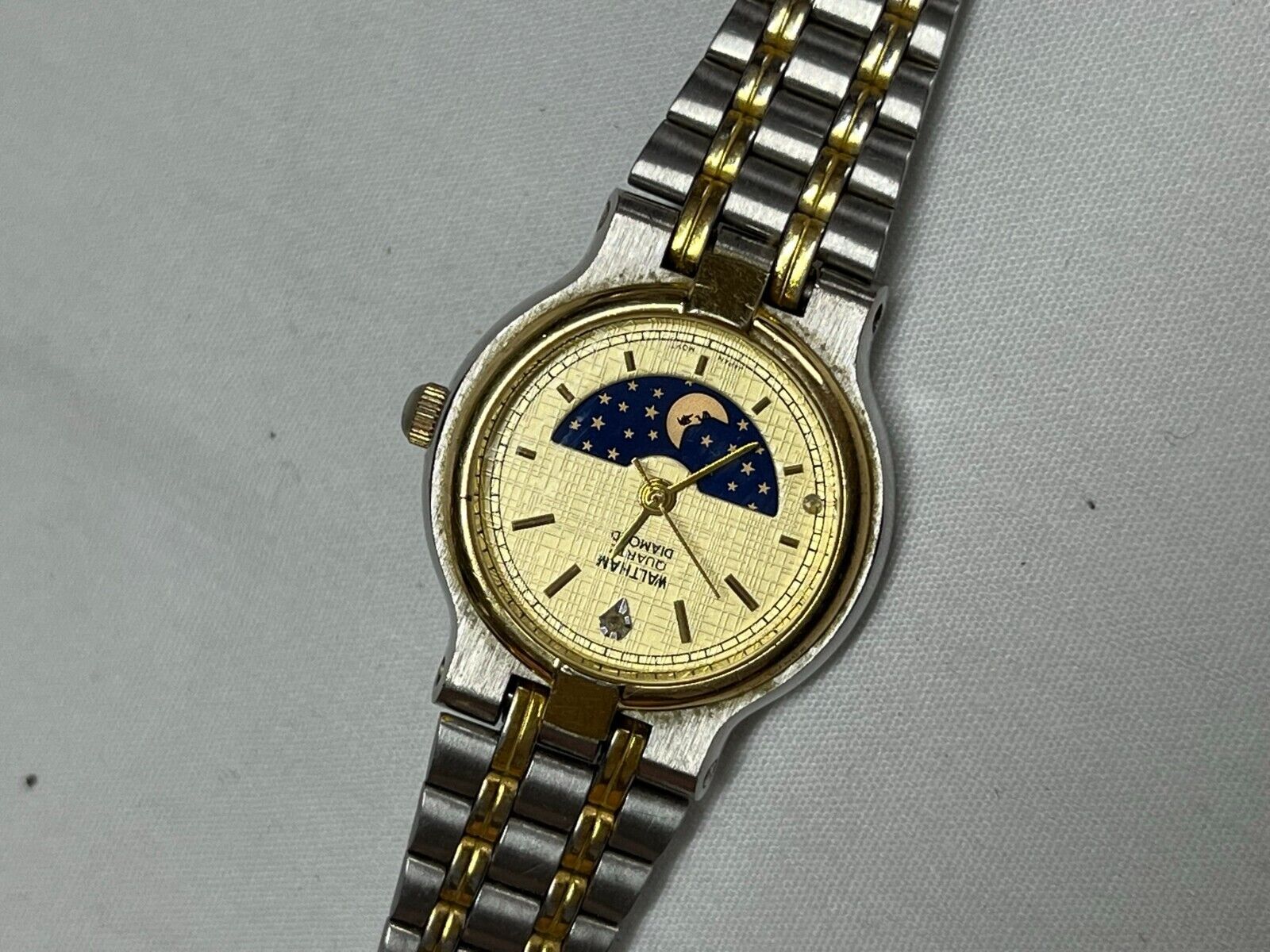 Ladies Vintage Classic Waltham Diamond Quartz Moon Phase 