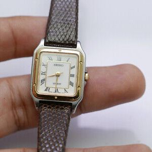 Seiko Lucent 4N21 5210 Roman Numeric Dial Quartz Watch Japan