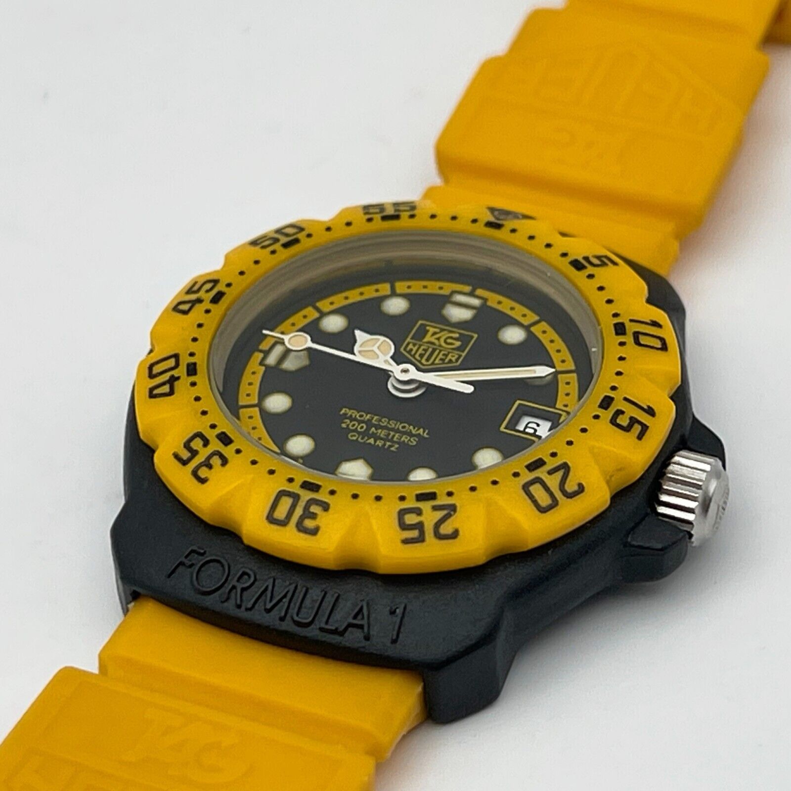 TAG Heuer Formula 1 Professional 28mm Women's Black Quartz