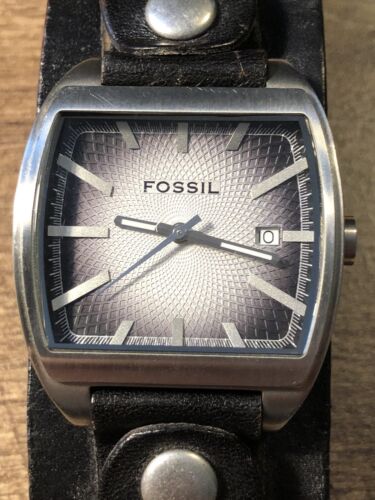 Fossil watch 2024 wide leather band