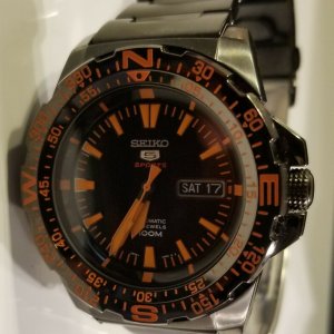 Seiko 5 Sports 