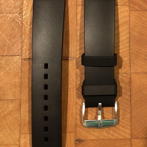 Hirsch Pure Caoutchouc 22mm Rubber Strap | WatchCharts