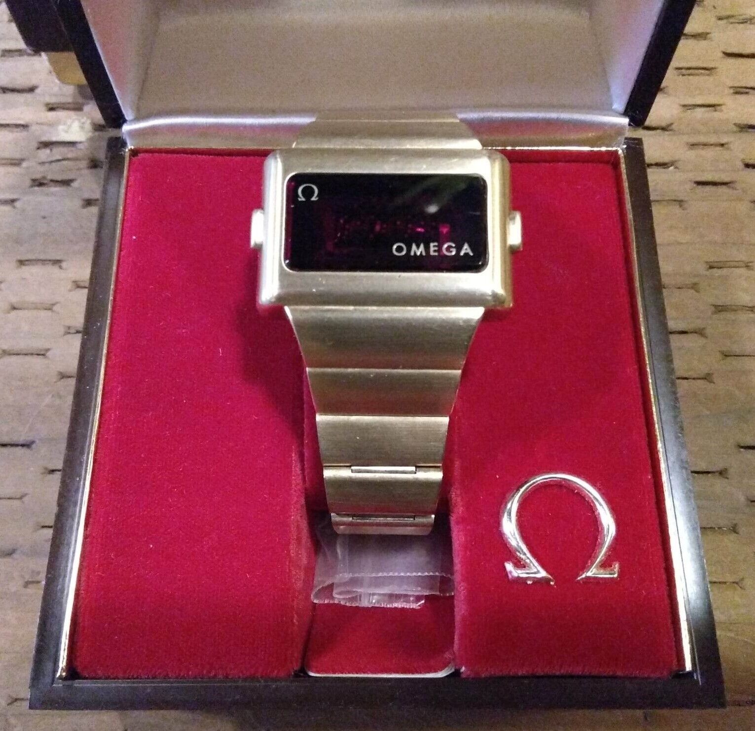 OMEGA 1601 - TC2 Time Computer ref.196.0039 - Digital Men's Watch