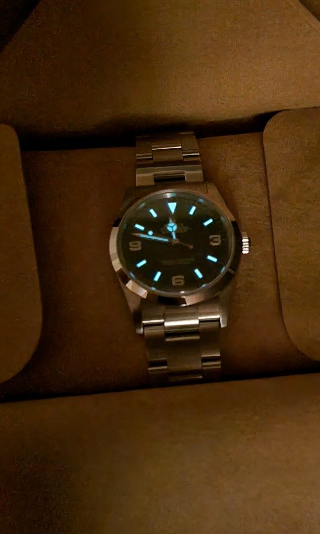 Rolex 114270 online lume