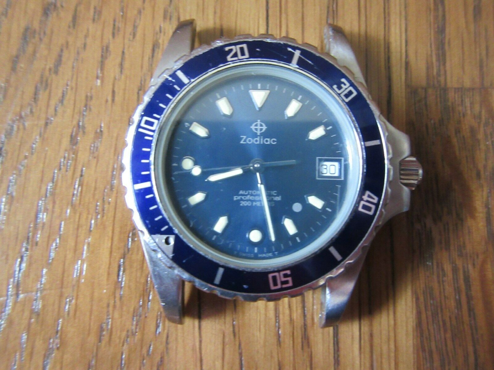 3009 ZODIAC 206.20.35 Professional Silver point blue bezel