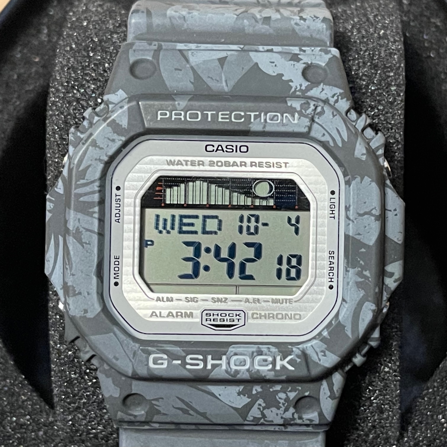 WTS] Casio G-Shock GLX-5600F-8 G-Lide Hibiscus Surf Tide Moon