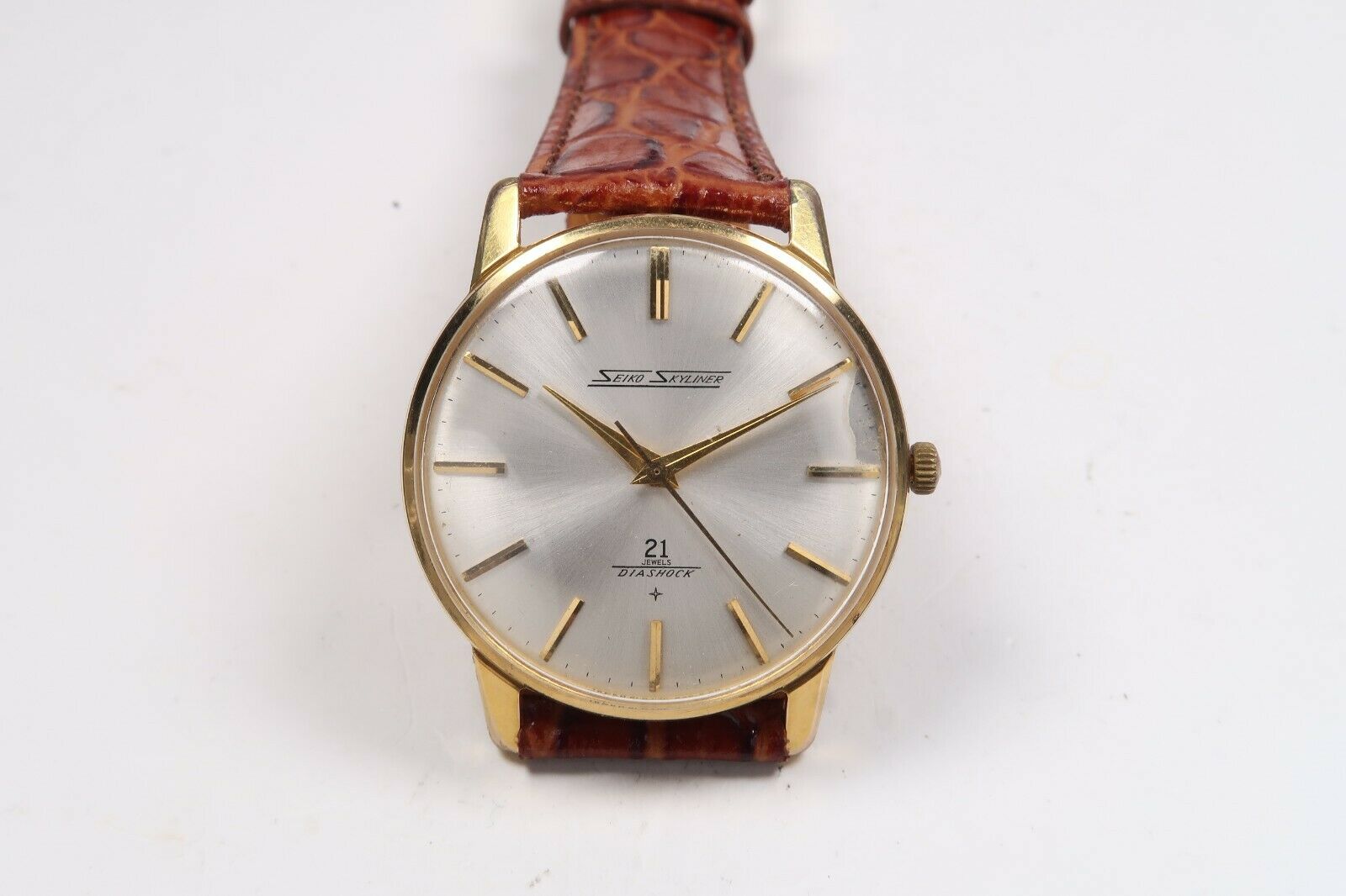 Vintage SEIKO SKYLINER DIASHOCK 21J 6220-2990 Hand-Winding Watch 