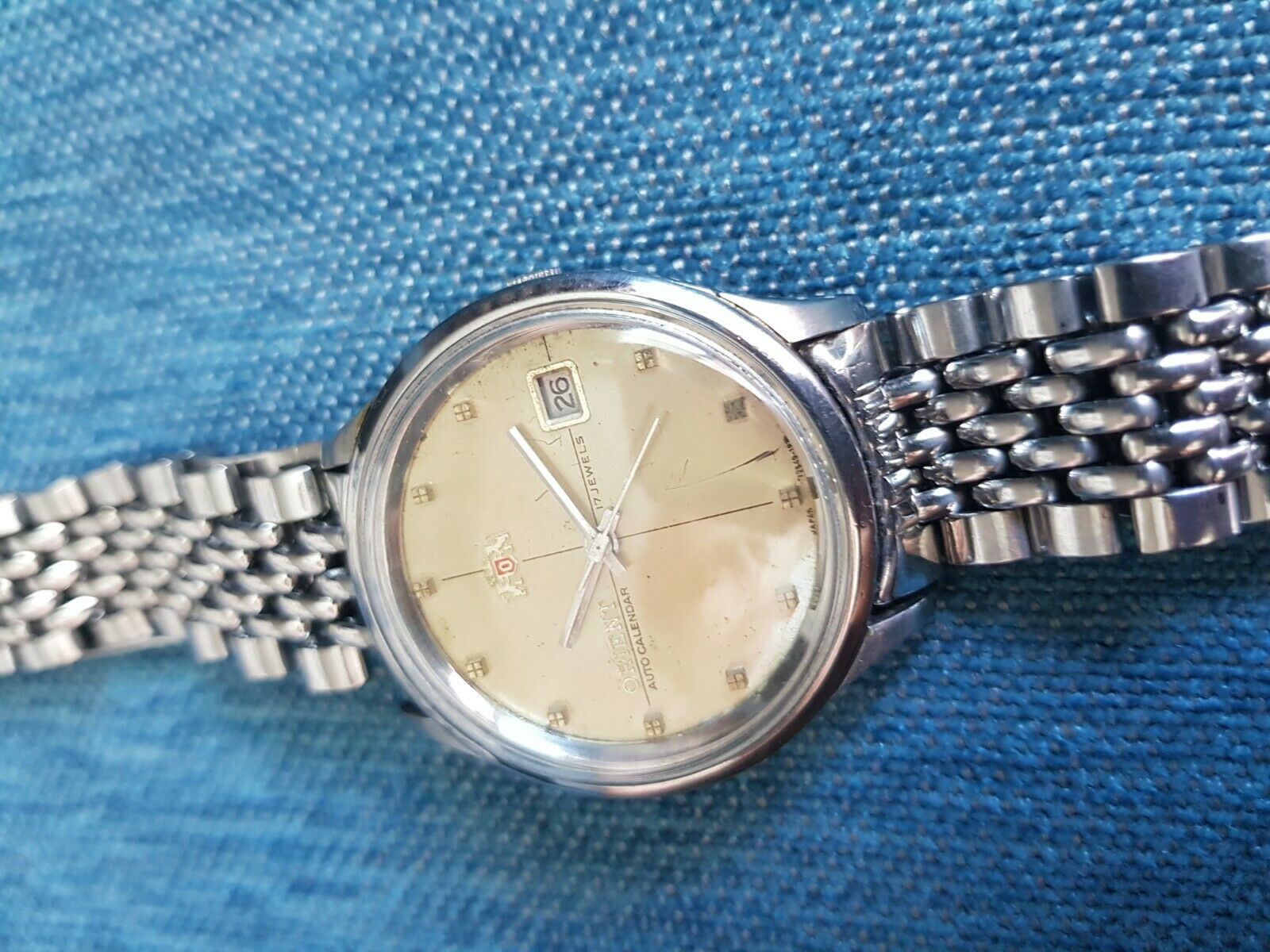 Vintage Orient Auto Calendar 17 Jewels Automatic Mens Japan Watch 