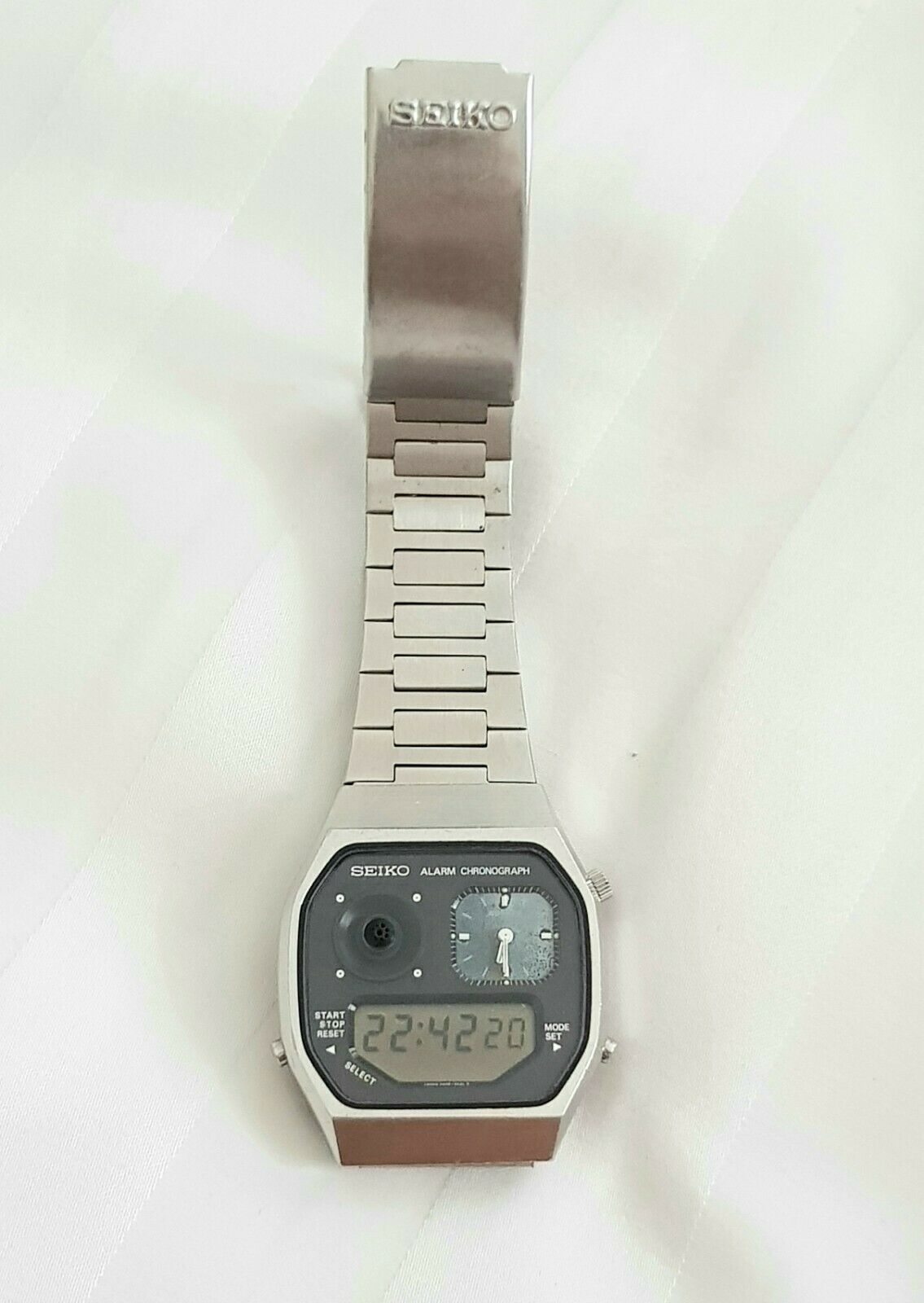 Vintage 1980s Seiko Alarm Chronograph H239 502A Japan Digital