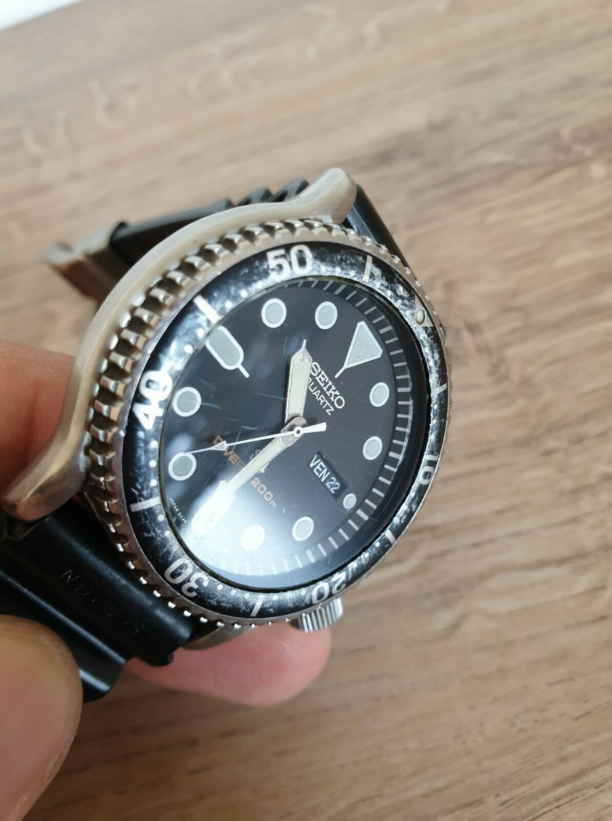 Vintage SEIKO 5H26-7A10 Scuba DIver's Quartz Watch 200m Made
