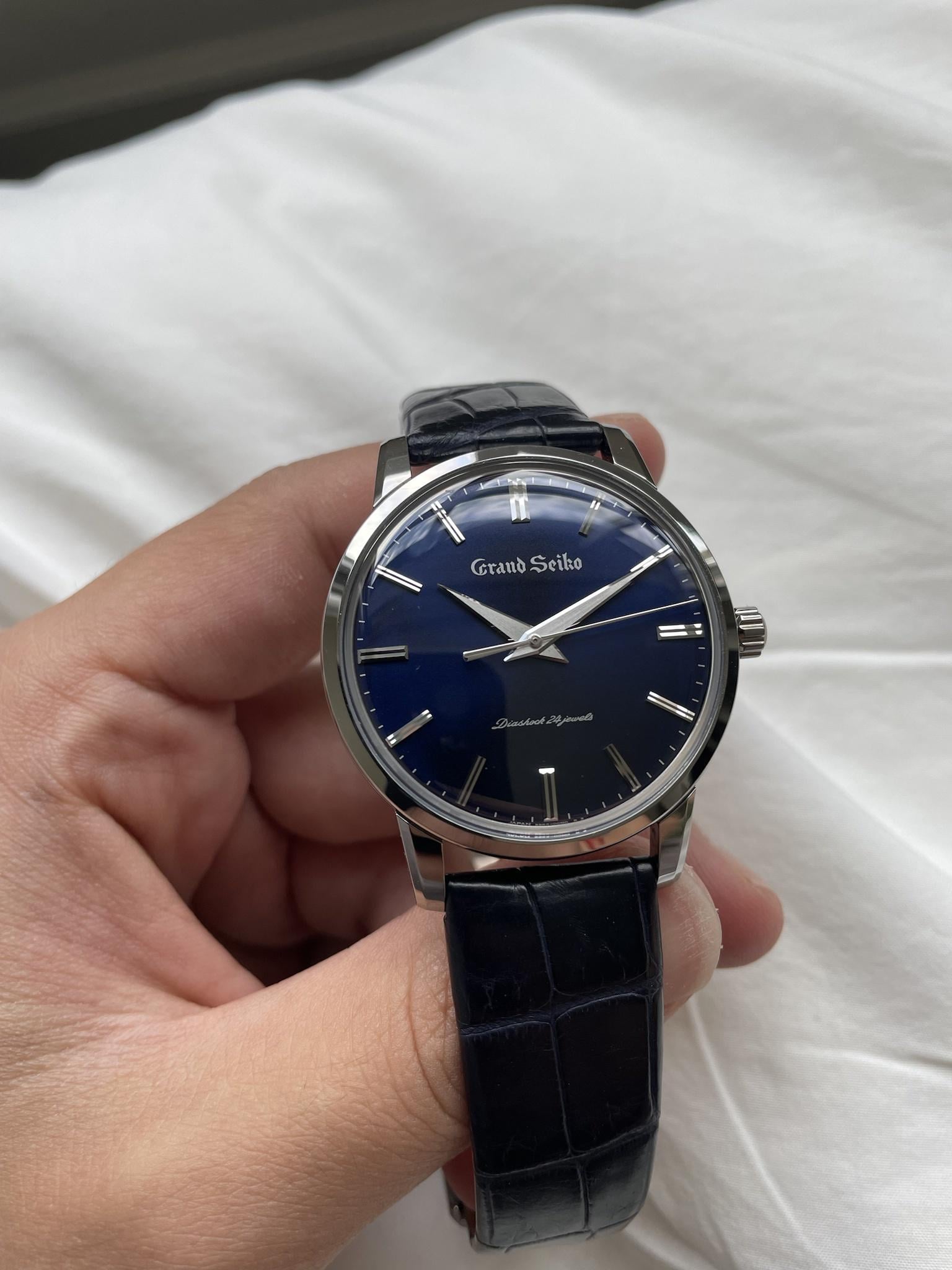 Sbgw259 best sale grand seiko