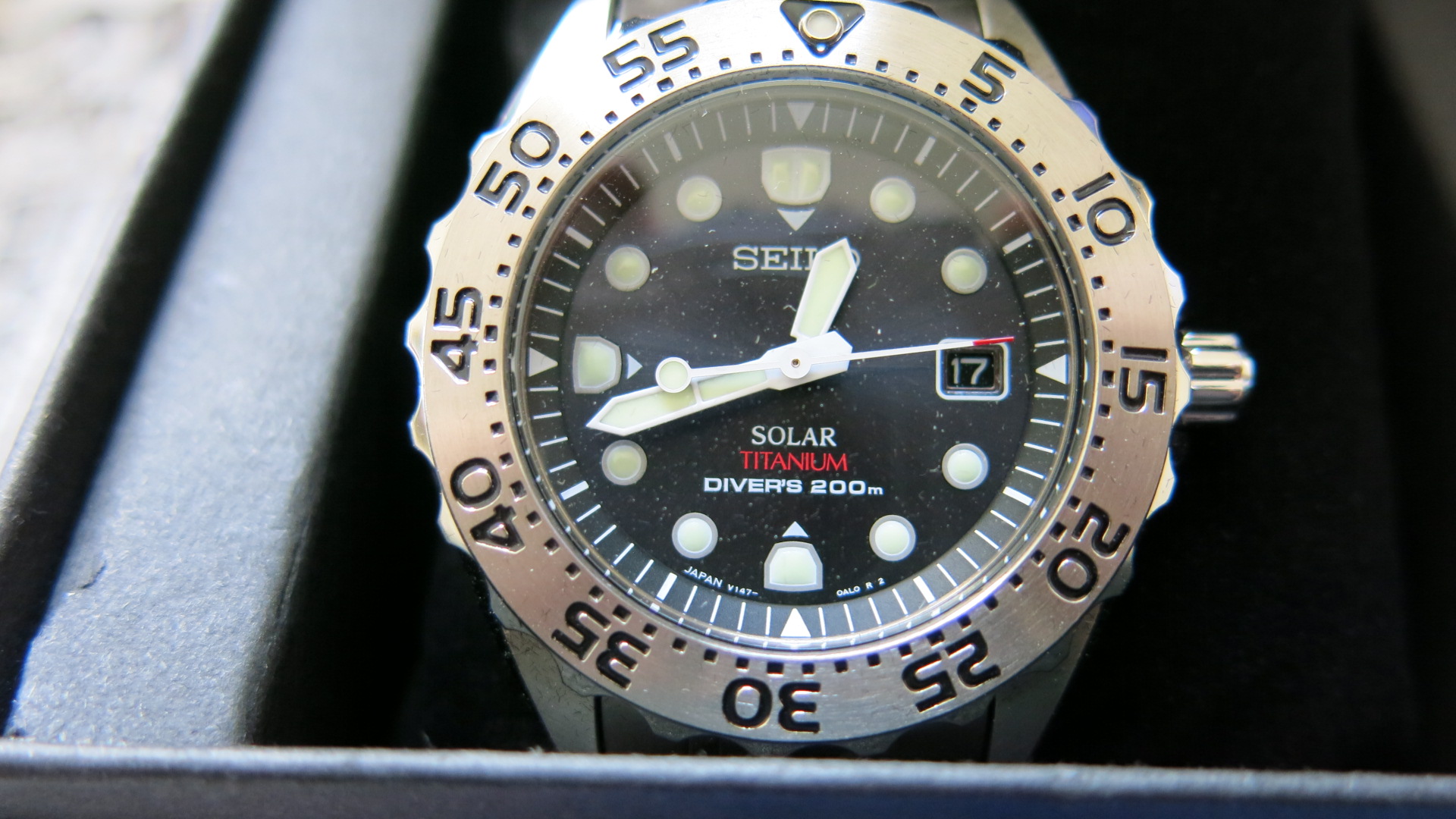 seiko solar titanium diver
