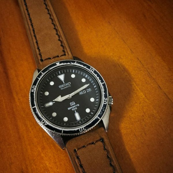 Seiko 8229-6020 Quartz Silverwave SQ Sports 100 Vintage Diving