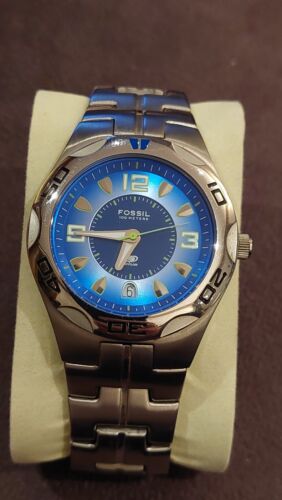 FOSSIL ストーン装飾 デジタル腕時計 9d5d3d90-2c0b-43e5-bb78-