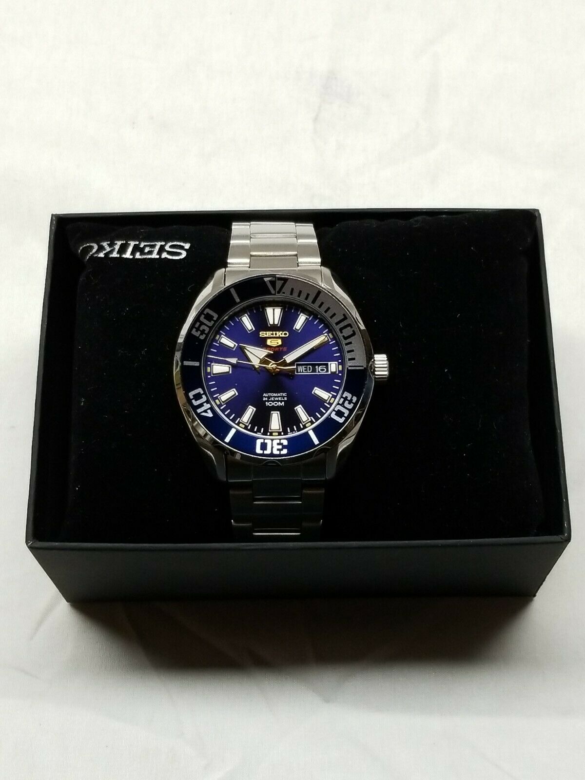 Seiko Sports Automatic Men's Wrist Watch (8N0927) (4R36-06R0