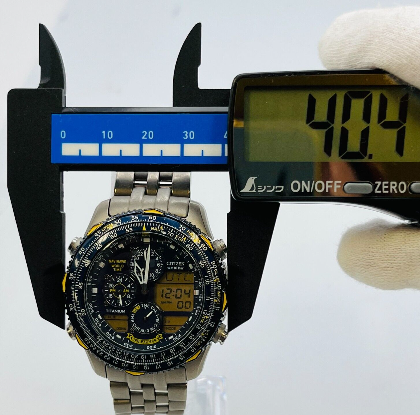 Citizen C300-Q01521 Blue Angels Navihawk Promaster titanium quartz
