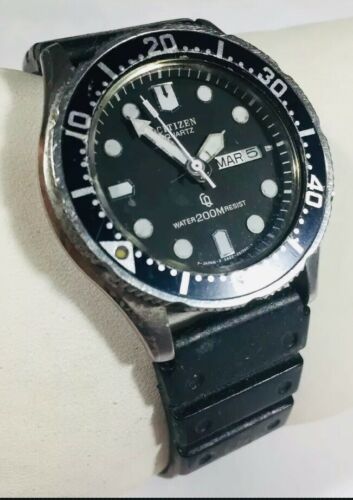 Vtg Men Citizen CQ Watch 3802-450868 Diver 200M Silver Steel Case
