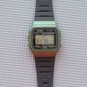 Casio F-91W Classic Digital Chronograph Alarm Watch 593