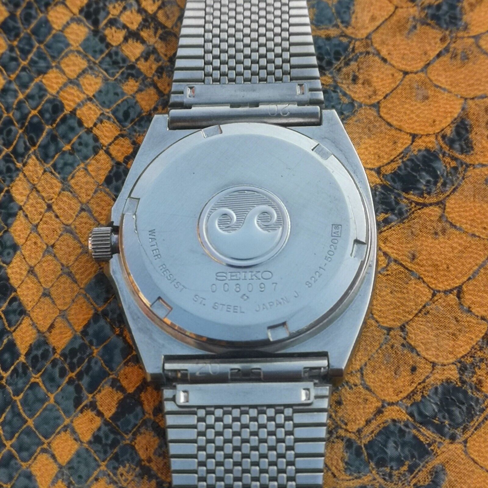 Vintage Seiko Quartz Silverwave Japan Made Men's Watch 8221-5020