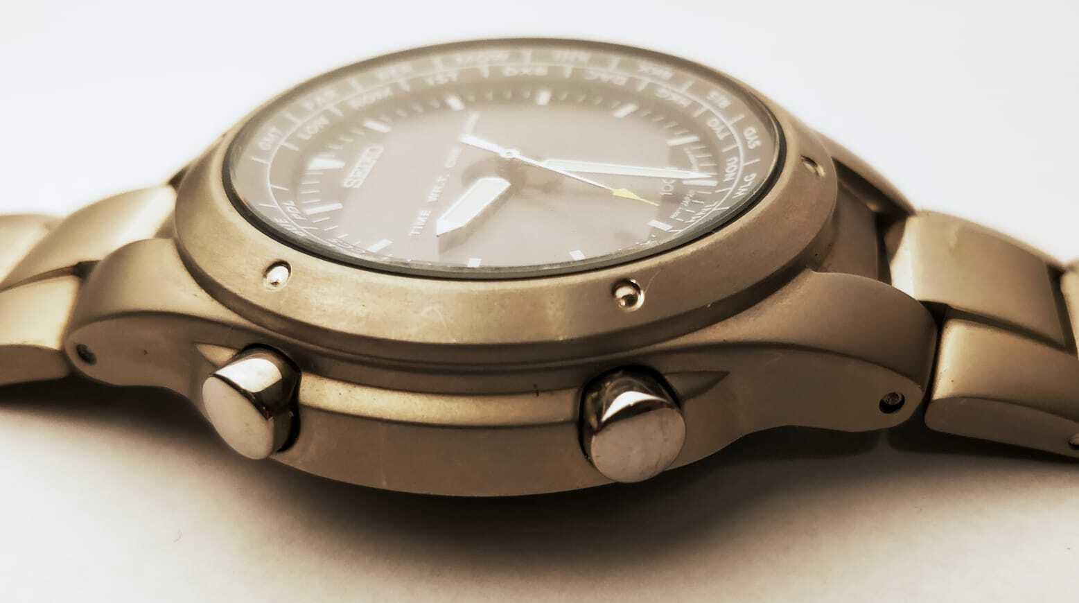 SEIKO H023-00D0 Analog & Digital TITANIUM Chrono Alarm World Time
