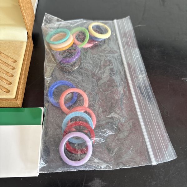 Gucci Womenâ s Dial Watch With 18 Color Rings Original Box ...