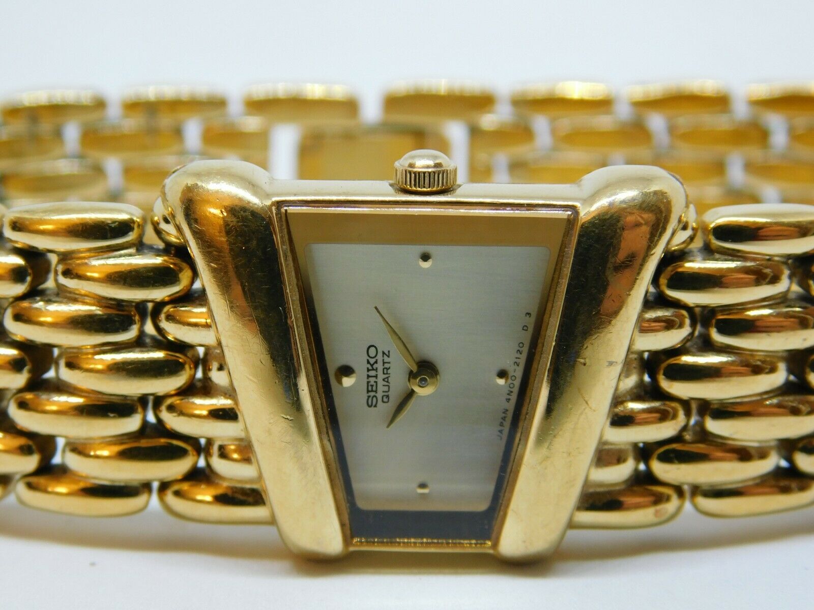 Seiko 4N00-574H Gold Tone Quartz Analog Ladies Watch Seiko 4N00-574H Gold Tone Quartz Analog Ladies Watch