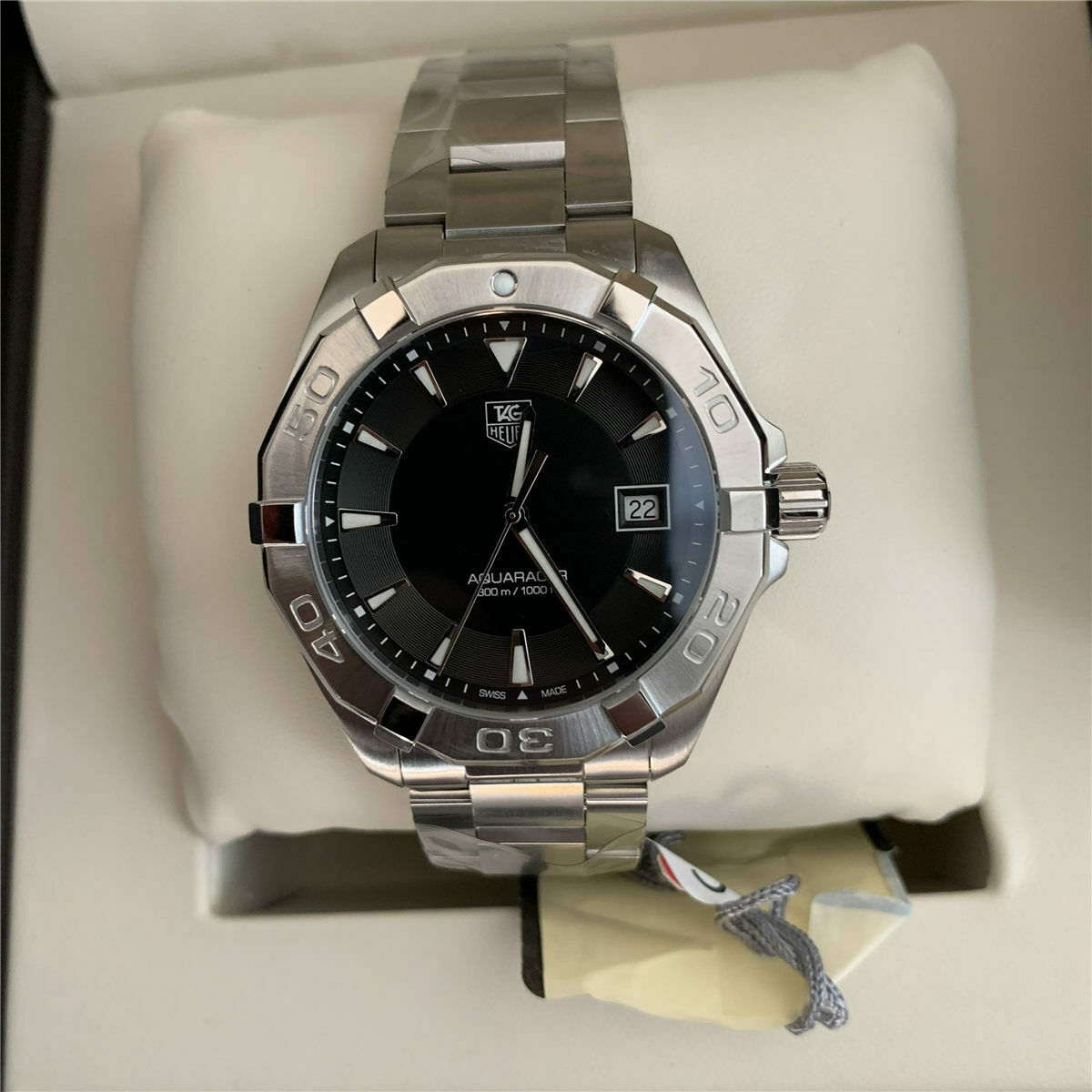 tag heuer aquaracer quartz 41mm