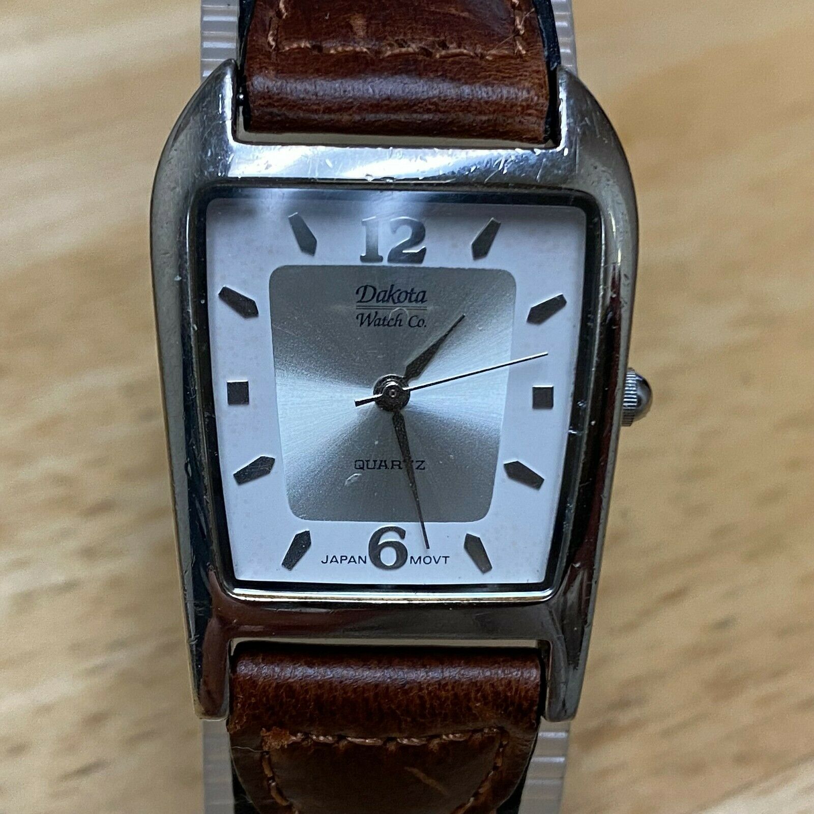 Vintage dakota outlet watches