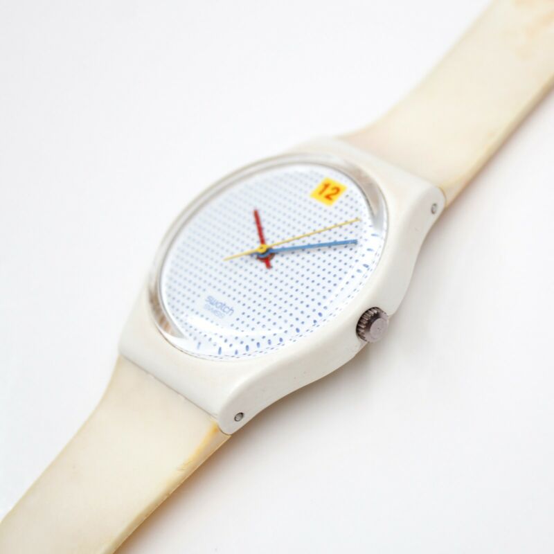 Vintage 1985 Swatch DOTTED SWISS GW104 Standard Gents Watch white