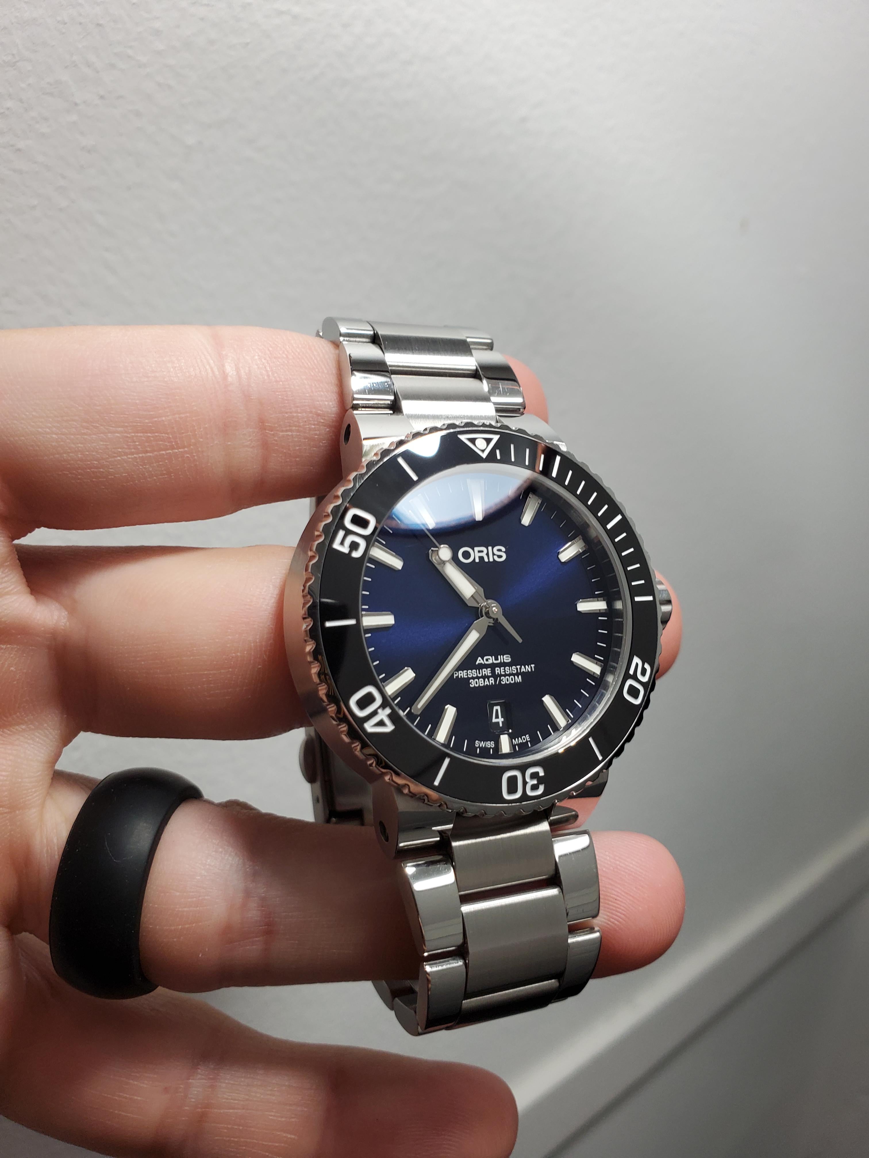 WTS Oris Aquis Midnight Blue Sunburst Dial 39.5mm Full Kit