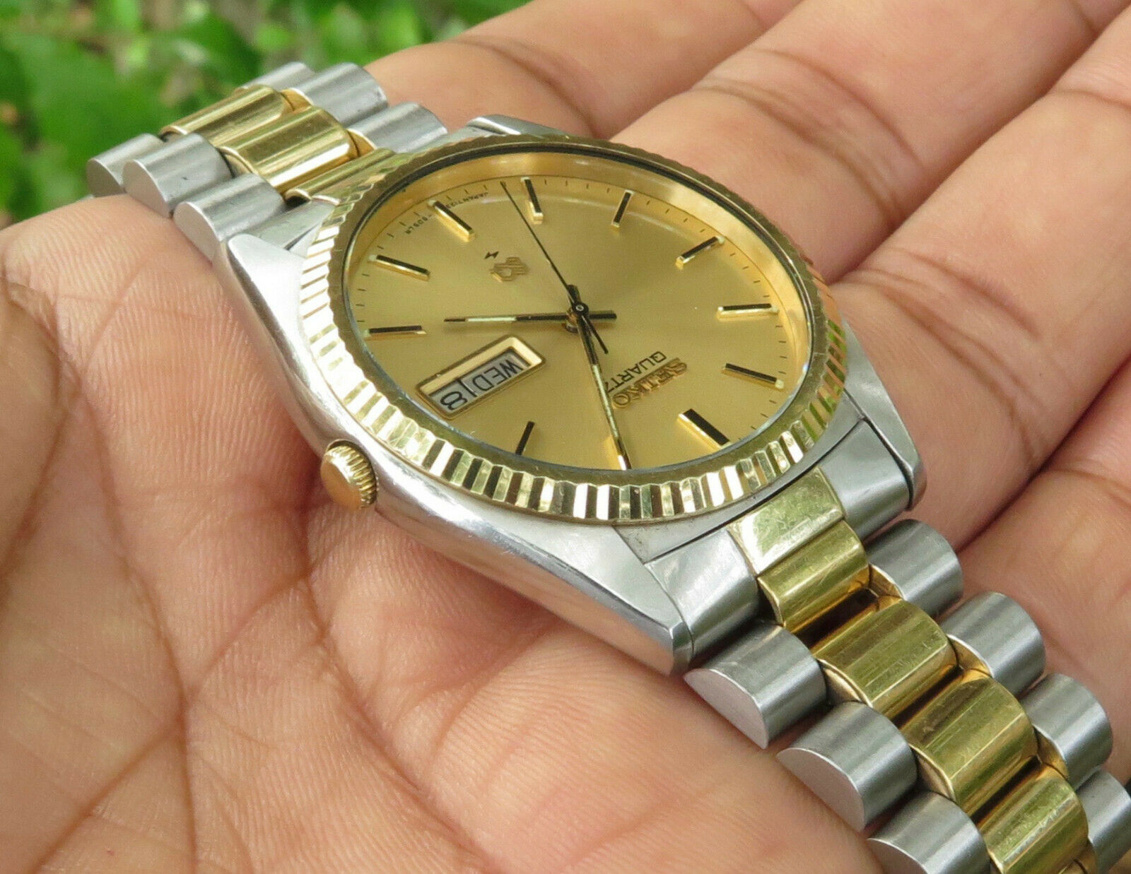 Vintage Seiko Mens Watch 36mm Black Dial Two Tone 7123-8050 Day Date 7\