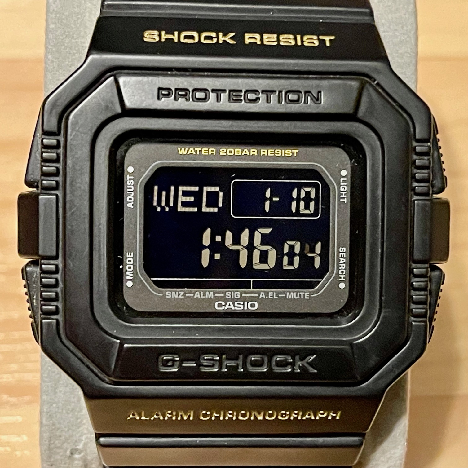 WTS] Casio G-Shock DW-D5500-1B Blackout Negative Display Vintage 