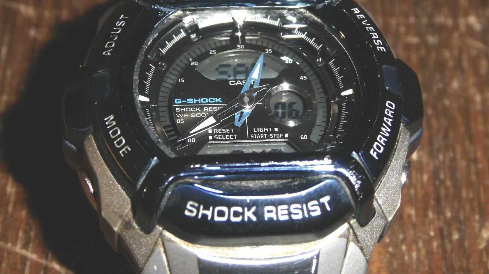 g shock hands stuck