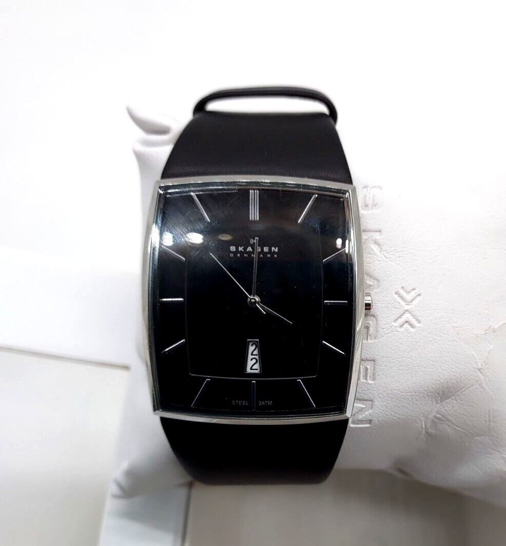 Skagen black face on sale watch