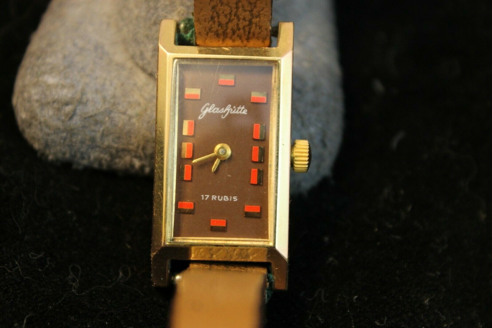 Vintage Glashutte Ladies Watch | 17 Rubis German Mechanical Watch – Vintage  Radar