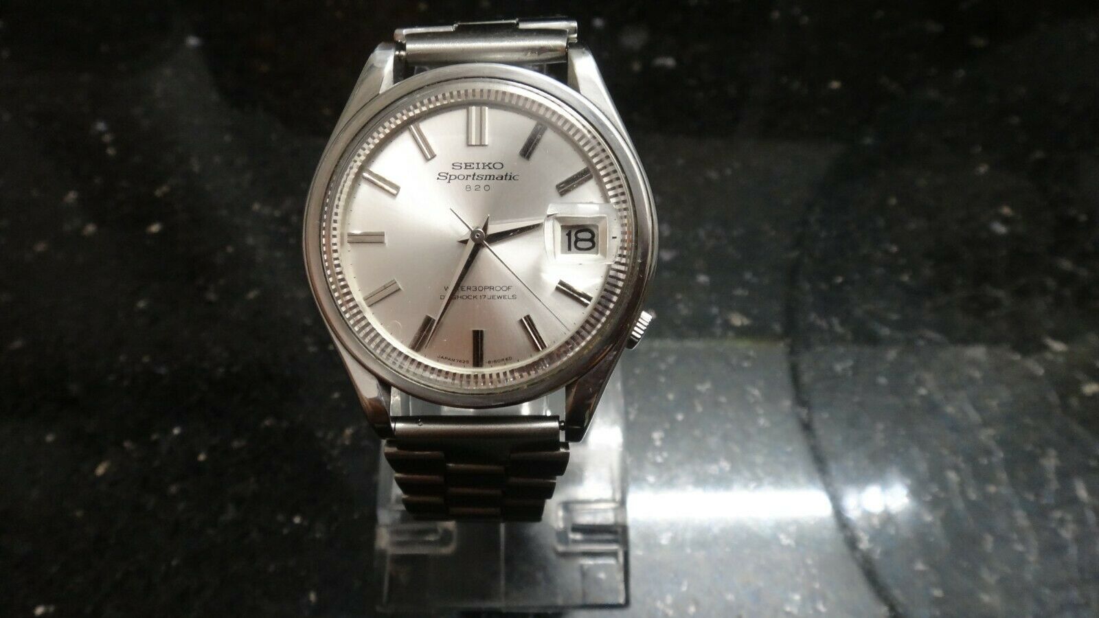 Seiko Sportsmatic 820. 17J. 7625-8140 | WatchCharts Marketplace
