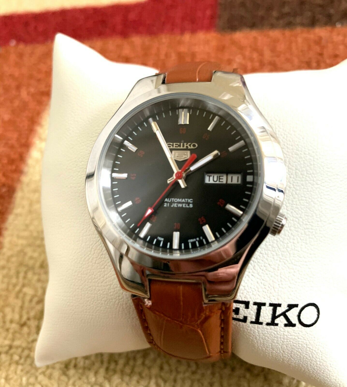 seiko 5 automatic 21 jewels black dial