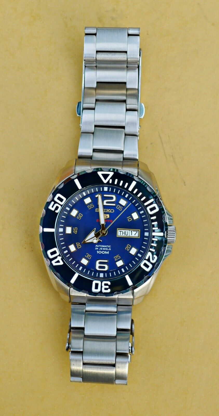MEN'S SEIKO 5 SPORTS 4R36-06B0 DAY DATE STAINLESS ...