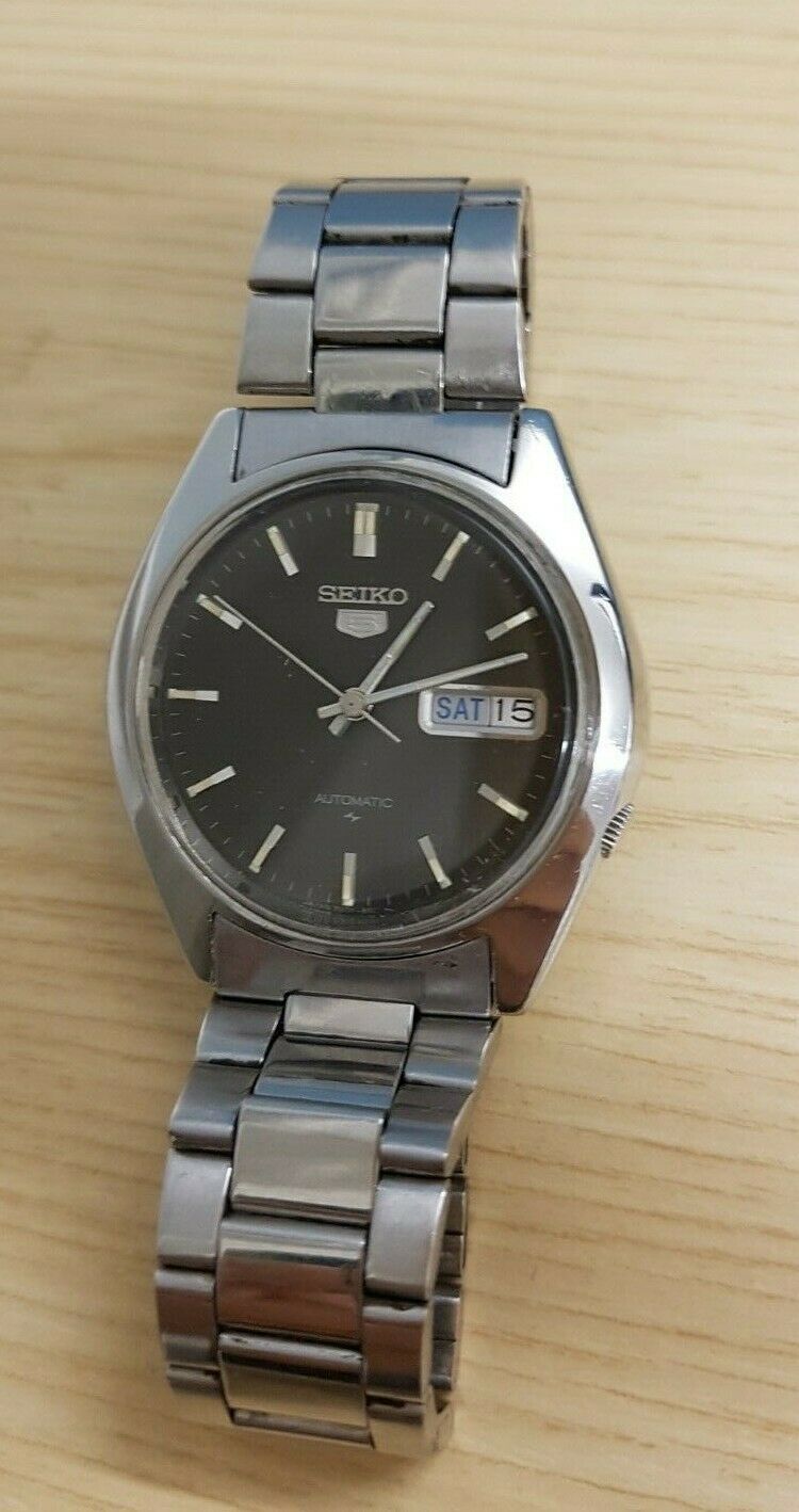 Gents Vintage SEIKO Automatic Black Dial Watch 7009-8040 - In Lovely ...