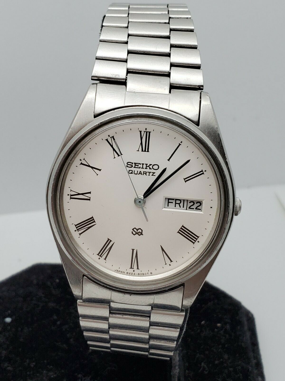 Vintage Seiko SQ 8223-8019 Day Date Men's Watch