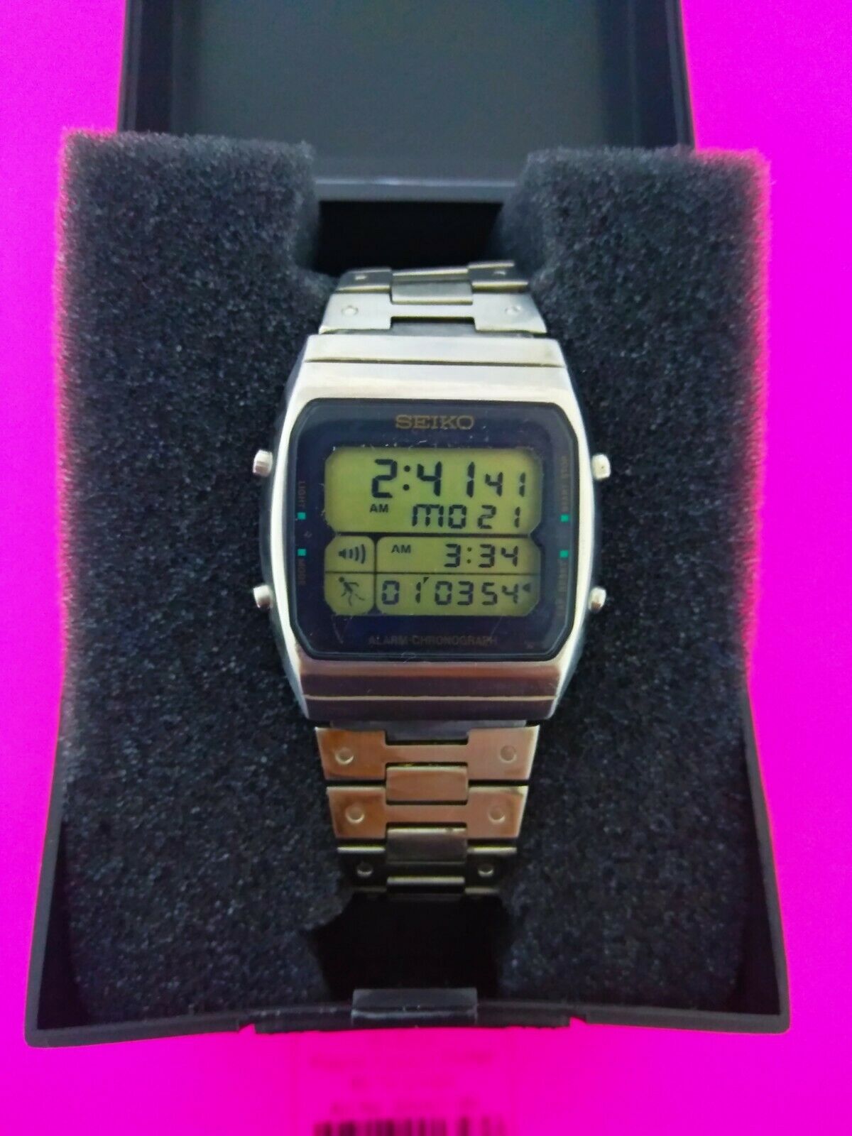 Vintage Seiko A714-5060 Running Man Digital Wrist Watch 