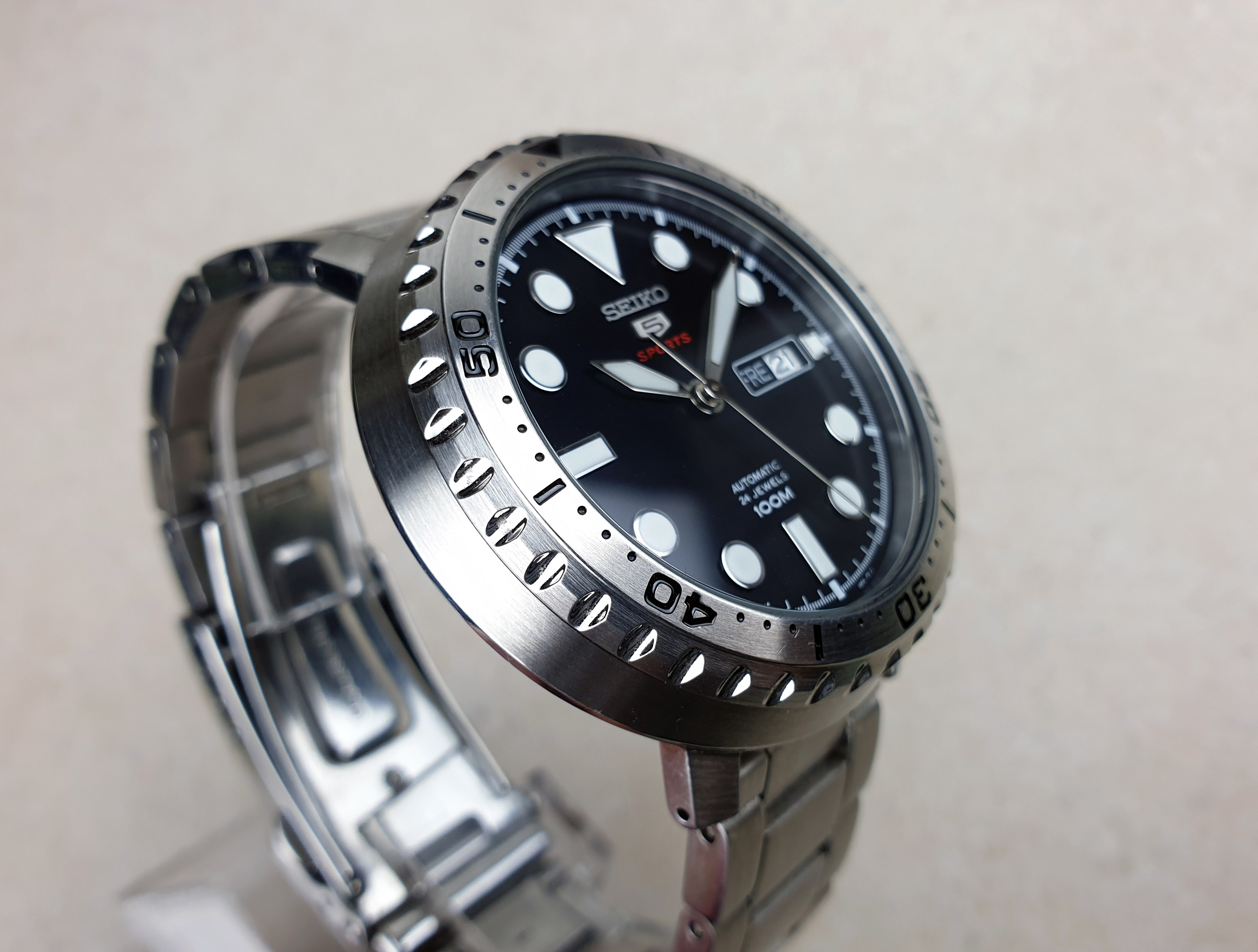 SEIKO 5 SPORTS 4R36-06N0 BOTTLE CAP | WatchCharts Marketplace SEIKO 5 SPORTS 4R36-06N0 BOTTLE CAP | WatchCharts Marketplace