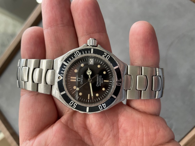 Omega seamaster hotsell automatic chronometer 200m