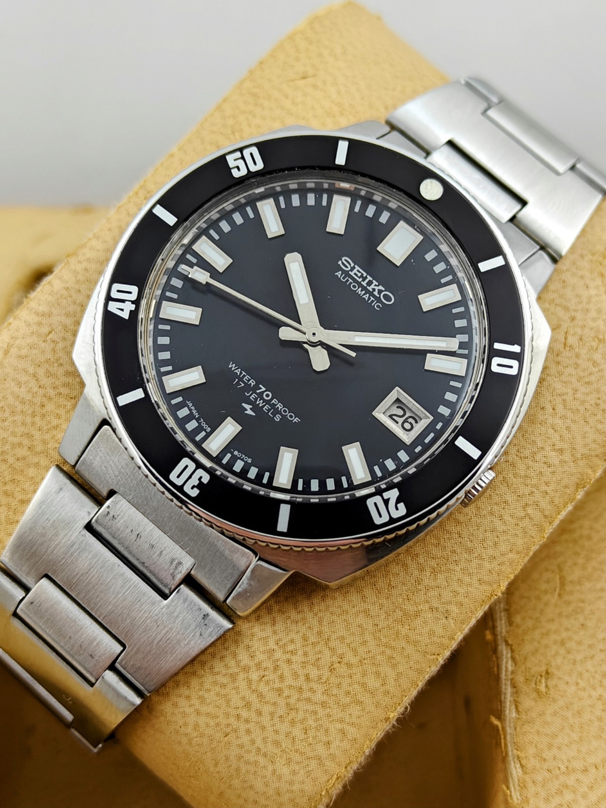 Seiko 7005-8050 Price as of July 2026 | WatchCharts