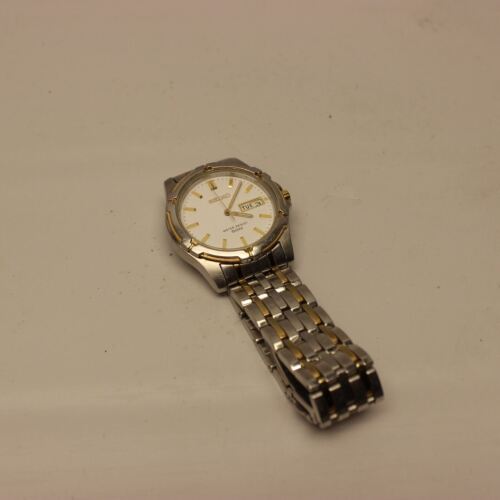 Vintage Seiko Water Resistant St Steel Base Metal Bezel Watch for