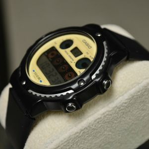 CASIO HGW-10 HEXA GRAPH WHITE DIAL DIGITAL WATCH VINTAGE DW7800