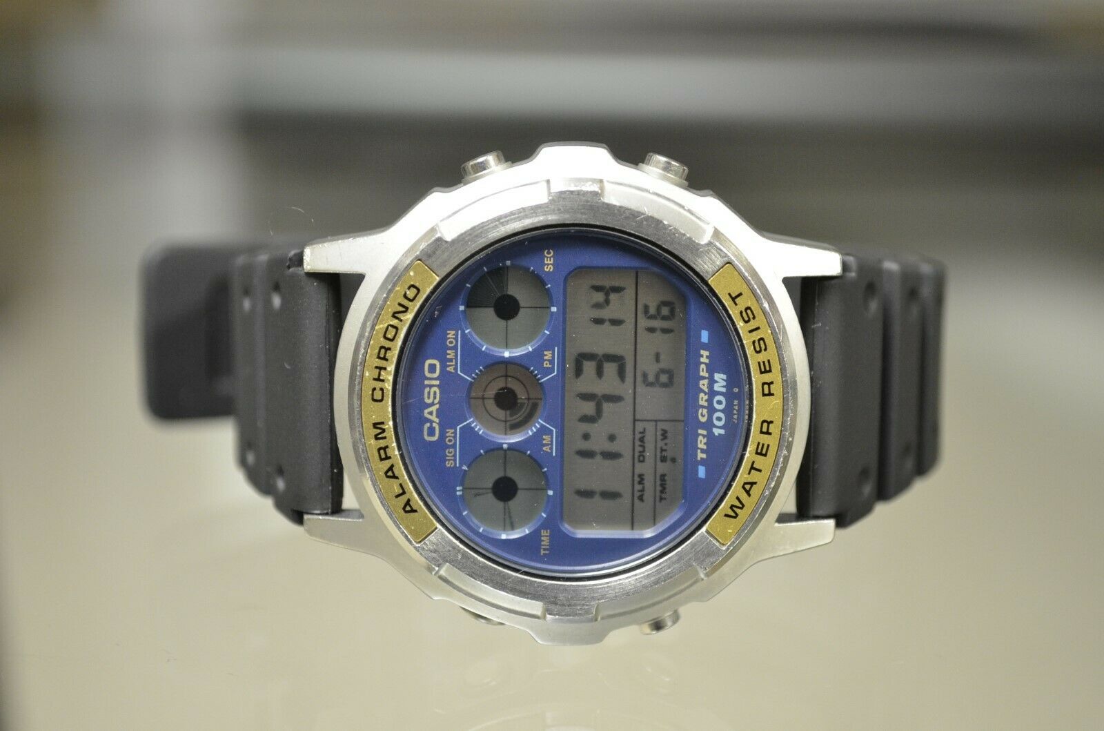 CASIO TGW-100 [827] TRI-GRAPH BLUE/GOLD DIGITAL WATCH RARE MINT